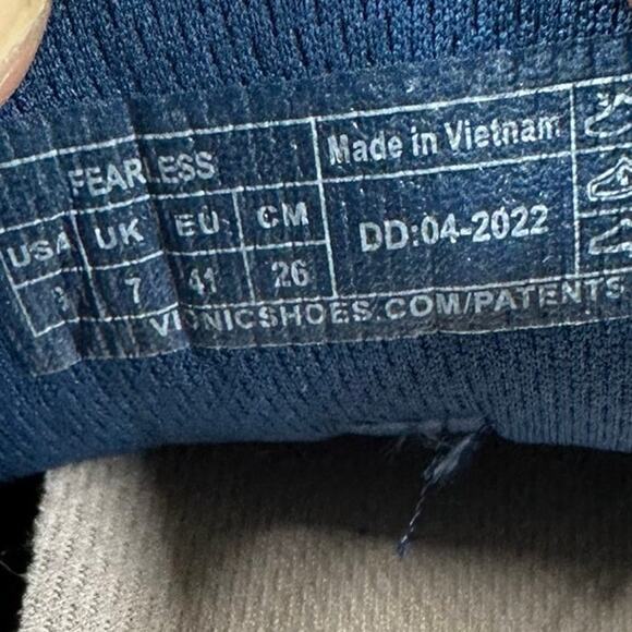 Vionic Fearless Sneaker Dark Blue Berry Women's Size 9 New Without Box - Picture 6 of 7